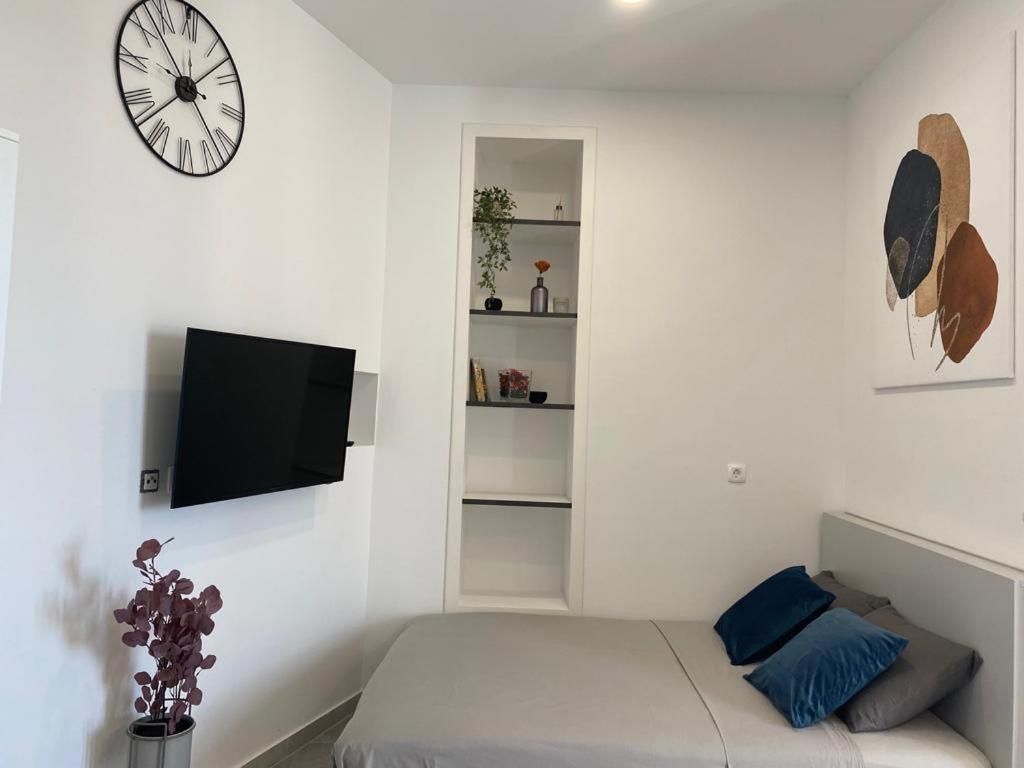 City Vibes Apartment بولا المظهر الخارجي الصورة